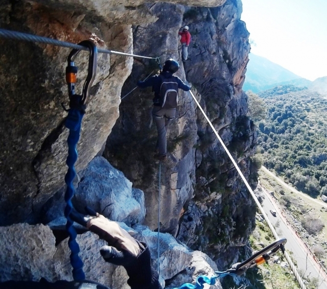 Materiales de seguridad en la vía ferrata